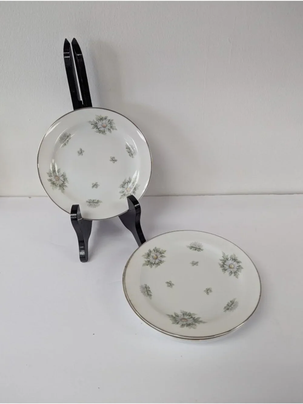 Franconia Silver Thistle Set of 4 Dessert Plates Bread 6
